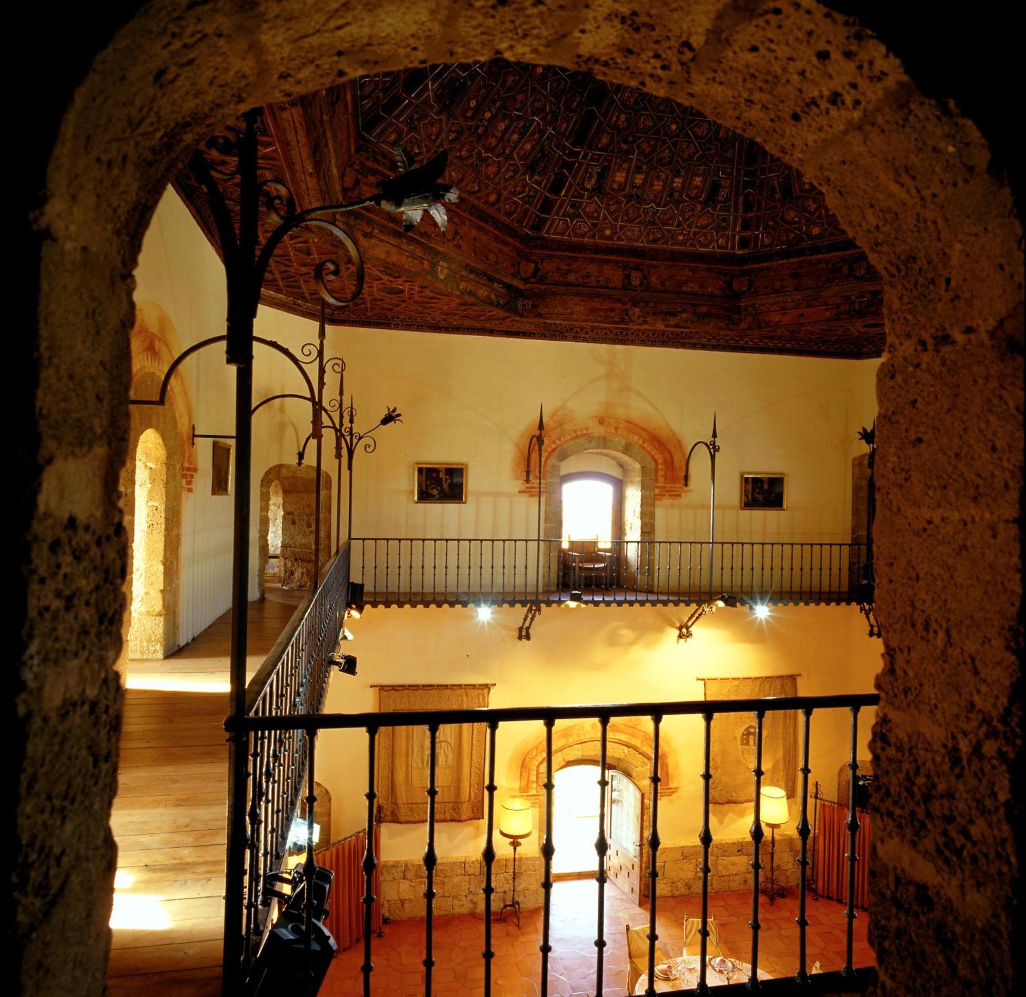 Parador de Benavente Bagian luar foto